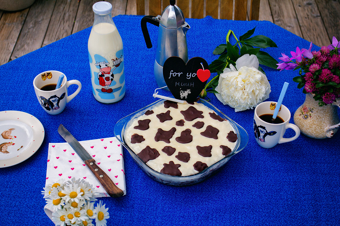 kuhkuchen gartenpicknick lucinacucina landleben tirol kuhfleckenkuchen