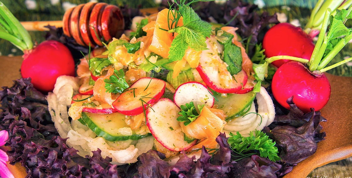 Summer radish salad with smoked salmon